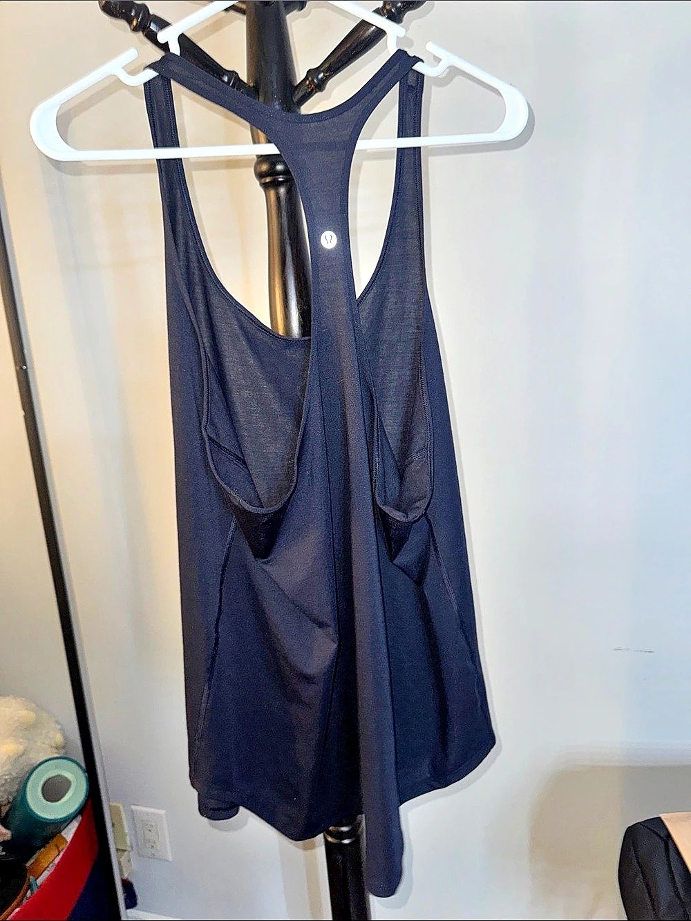 lululemon Lightweight Split-Back Training Tank Top Black 5.T